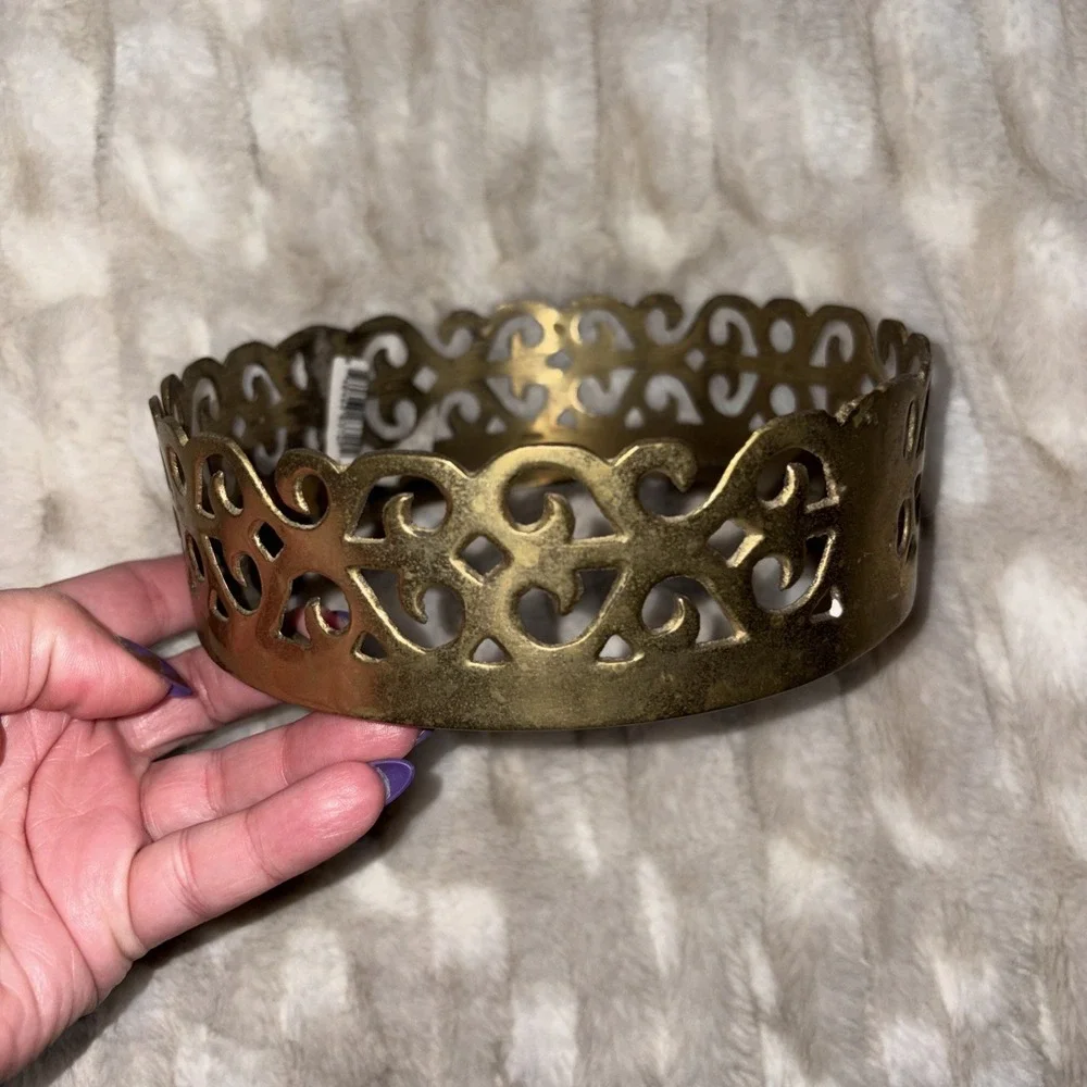 Vintage Brass Pillar Candle Holder Collar Filigree Cutout Pattern 6.5 Inches